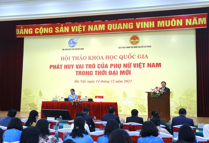 Công tác phụ nữ đã đạt được những kết quả quan trọng, toàn diện, nổi bật là việc phát huy vai trò của người phụ nữ Việt Nam thời đại mới