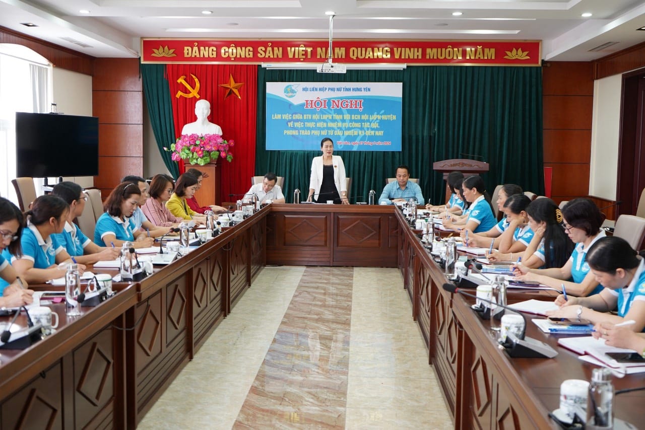 Ban Thường vụ Hội Liên hiệp Phụ nữ tỉnh làm việc với Ban Chấp hành Hội LHPN huyện Văn Lâm
