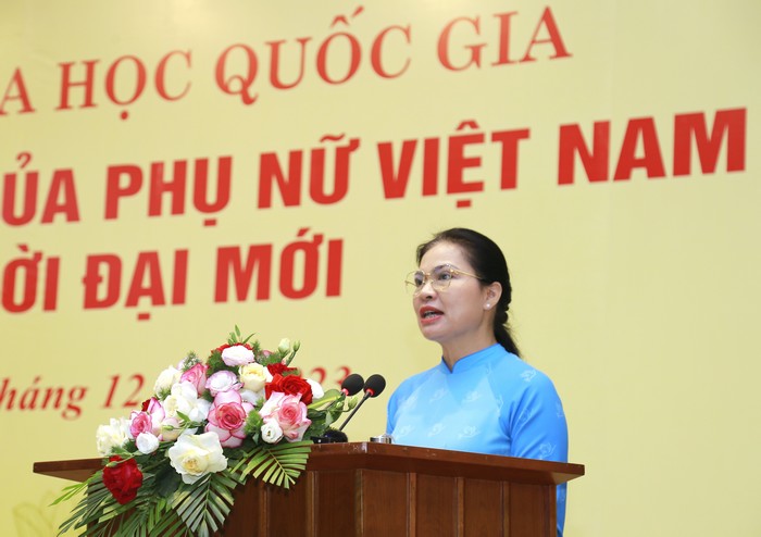 Nhìn nhận đầy đủ, sâu sắc, toàn diện về vai trò của phụ nữ Việt Nam và công tác phụ nữ trong thời đại mới