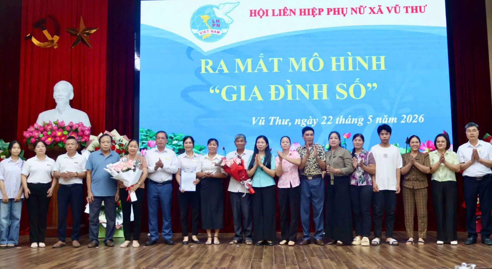 HỘI LIÊN HIỆP PHỤ NỮ TỈNH HƯNG YÊN CHỈ ĐẠO THÀNH LẬP MÔ HÌNH ĐIỂM “GIA ĐÌNH SỐ”