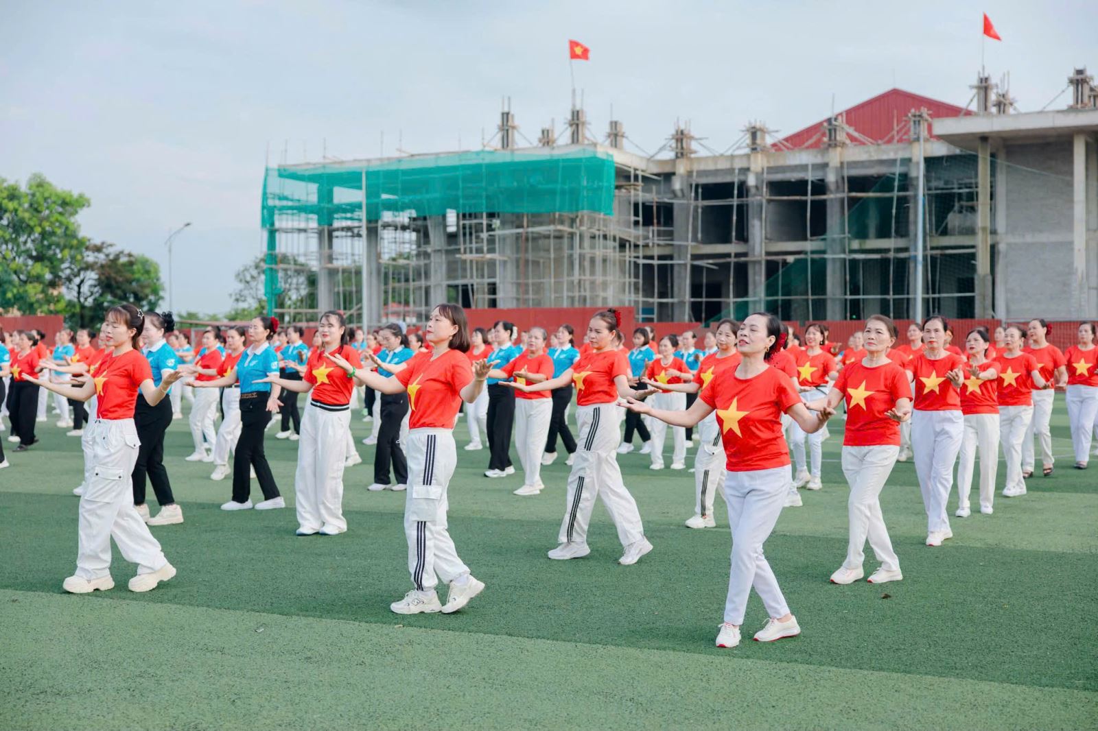 Trên 5.000 cán bộ, hội viên phụ nữ tỉnh Hưng Yên tham gia đồng diễn  dân vũ chào mừng 80 năm Quốc khánh nước CHXHCN Việt Nam 2/9 